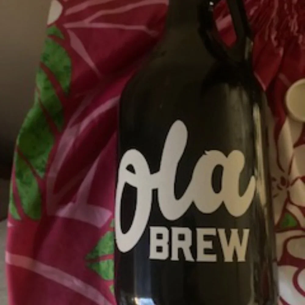 OLA BREW HAWAII KONA HILO TAP ROOMS HAWAII ISLAND 64 OZ DARK AMBER GLASS GROWLER
